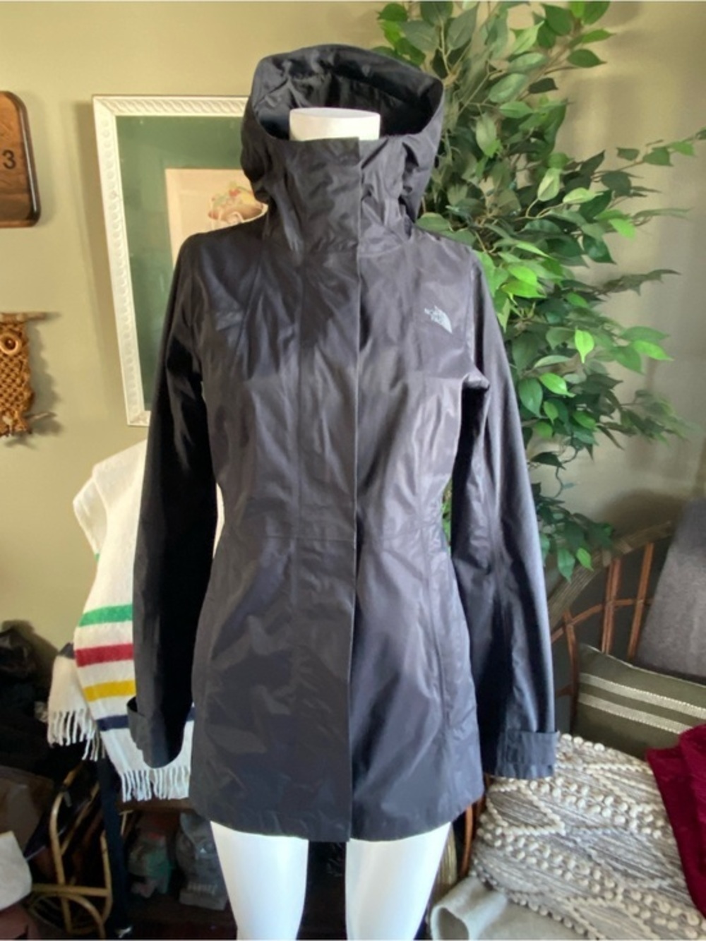 The North Face Women's Black Hooded Jacket